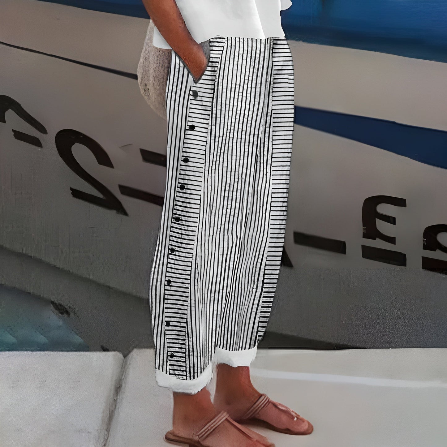 Pure Vesta | Light linen trousers with pockets
